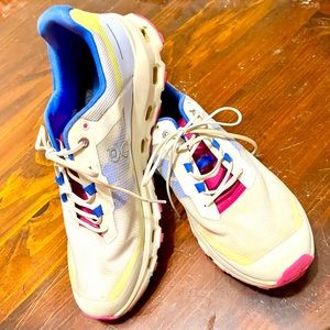 On Women’s Cloudvistas Running Shoes Size 10